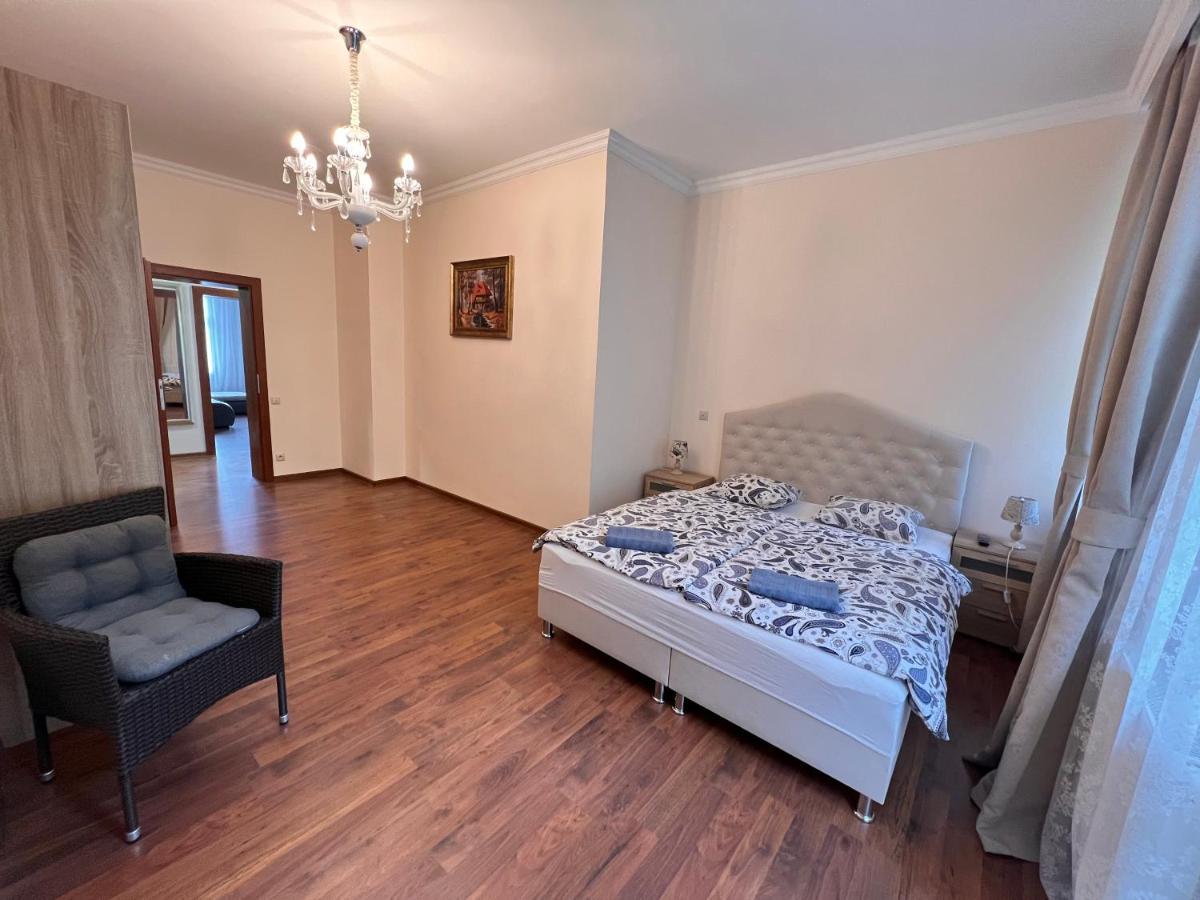 Jurincom Apartments Na Vyhlidce カルロヴィ・ヴァリ エクステリア 写真