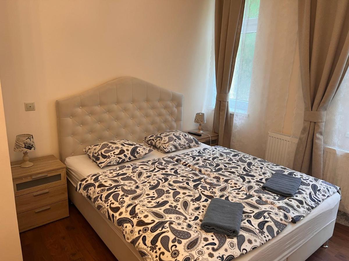 Jurincom Apartments Na Vyhlidce カルロヴィ・ヴァリ エクステリア 写真
