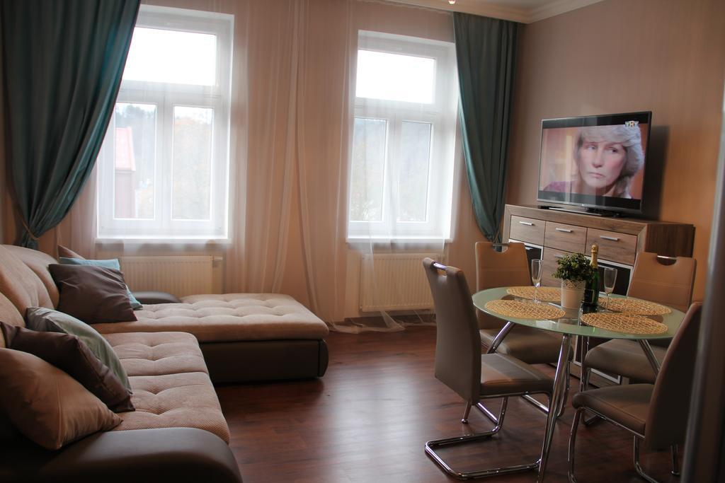 Jurincom Apartments Na Vyhlidce カルロヴィ・ヴァリ エクステリア 写真